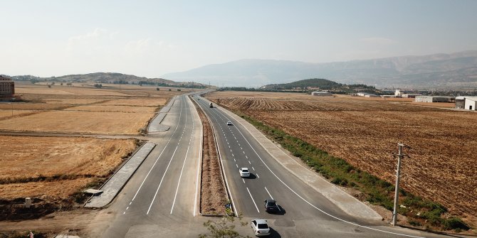 SAĞLIĞA GİDEN YOL ÇİZGİLERİ DE TAMAMLANDI