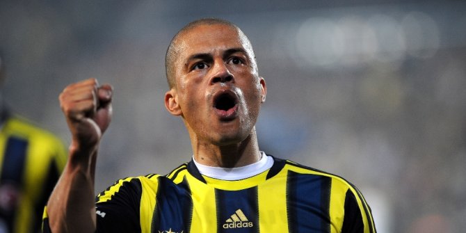 FENERBAHÇE’DEN AYRILIŞININ 5. YILINDA DUYGUSAL PAYLAŞIM