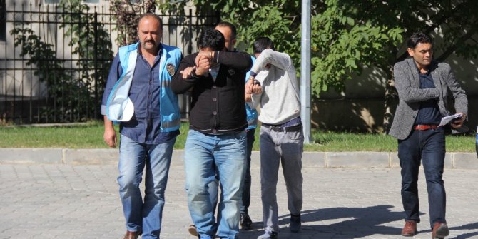 8 İLDE 34 EV SOYAN HIRSIZLAR YAKALANDI