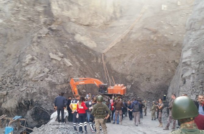 ŞIRNAK’TA KÖMÜR OCAĞINDA GÖÇÜK: 6 ÖLÜ