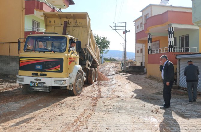 PAZARCIK BELEDİYESİ ÇALIŞMALARINA ARALIKSIZ DEVAM EDİYOR