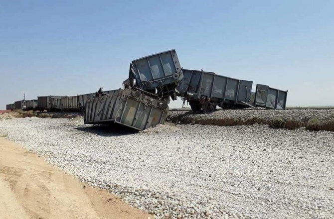 TREN RAYDAN ÇIKTI: 33 KİŞİ ÖLDÜ