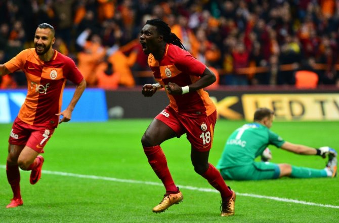 GALATASARAY’DAN MUHTEŞEM GERİ DÖNÜŞ