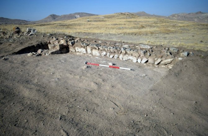 KAPADOKYA’DA ERKEN TUNÇ ÇAĞINA AİT YERLEŞİM YERİ BULUNDU