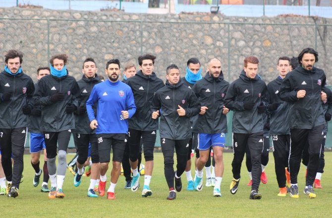 Karabükspor, Gençlerbirliği’ne hazırlanıyor