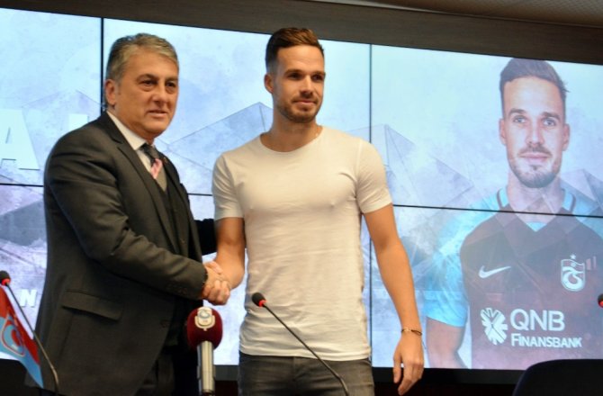 Trabzonspor Filip Novak ile sözleşme imzaladı