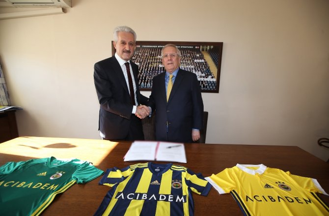 Acıbadem, Fenerbahçe’nin yeni göğüs sponsoru oldu