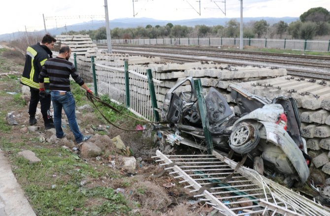 Manisa’da korkunç kaza: 4 ölü, 2 yaralı