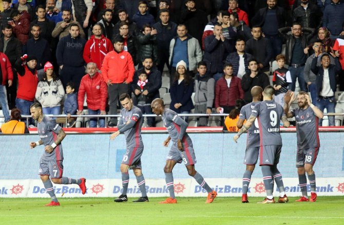 Talisca Kartal’ı uçurdu