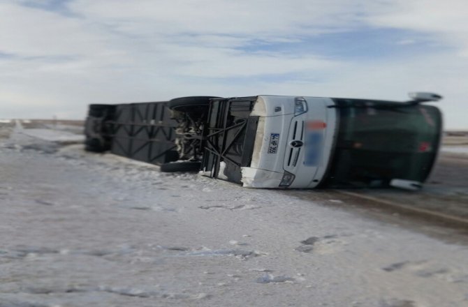 Kayseri - Malatya karayolunda 3. otobüs kazası: 3 yaralı