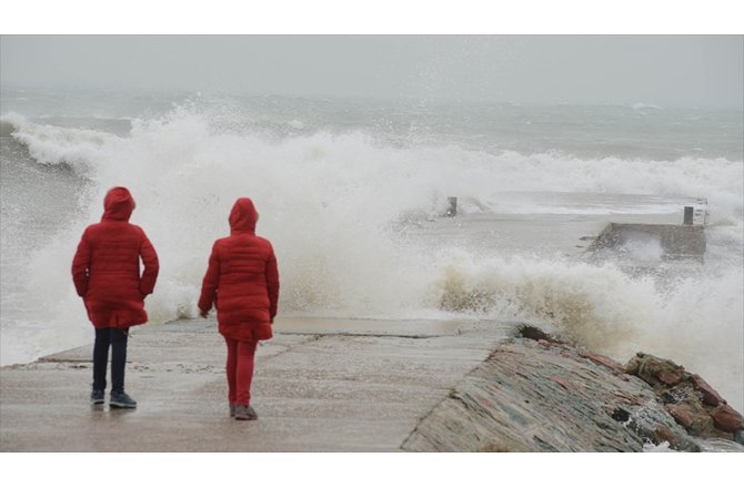 Karadeniz, Marmara ve Ege'de fırtına bekleniyor