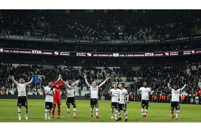 Beşiktaş evindeki galibiyet serisine devam dedi