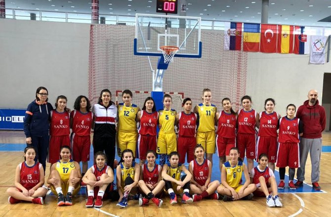 SANKO OKULLARI’NIN BASKETBOL BAŞARISI