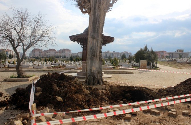 MEZARLIKTA KEPÇEYLE KAZI YAPAN 9 KİŞİ TUTUKLANDI