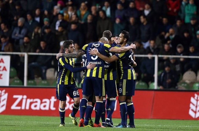 FENERBAHÇE KUPADA YARI FİNAL İÇİN SAHADA