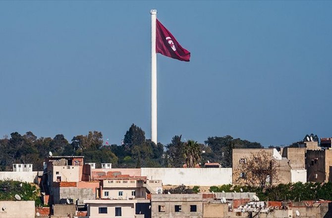 TUNUS'TA OLAĞANÜSTÜ HAL BİR AY UZATILDI