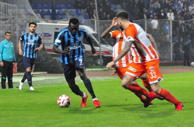 ADANA DERBİSİNDE KAZANAN ADANASPOR