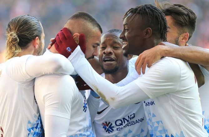 TRABZONSPOR BEŞİKTAŞ’A KİLİTLENDİ