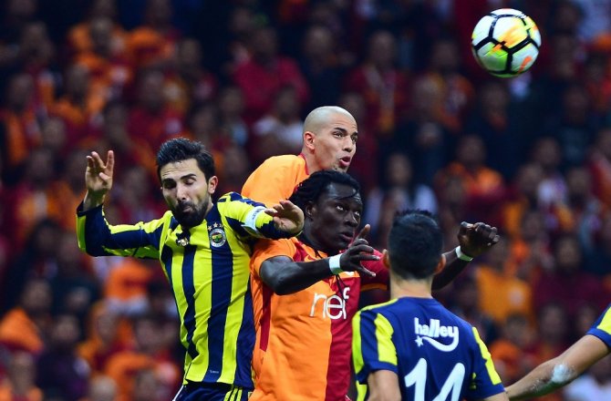 FENERBAHÇE - GALATASARAY DERBİSİNİN BİLETLERİ SATIŞA ÇIKIYOR