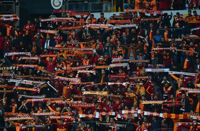 GALATASARAY SEYİRCİ ORTALAMASINI İKİ KATINA ÇIKARDI