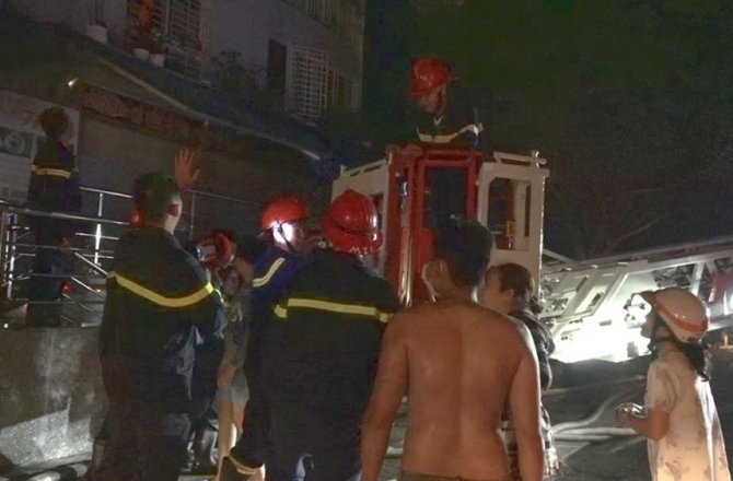 VİETNAM’DA YANGIN FACİASI: 13 ÖLÜ, 27 YARALI