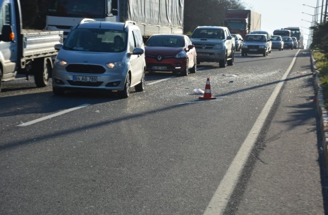 5 ARAÇLI ZİNCİRLEME KAZA: ÇOK SAYIDA YARALI VAR