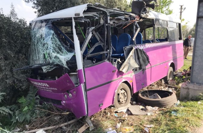 OTOBÜS KAZASINDA YARALI SAYISI 23’E YÜKSELDİ