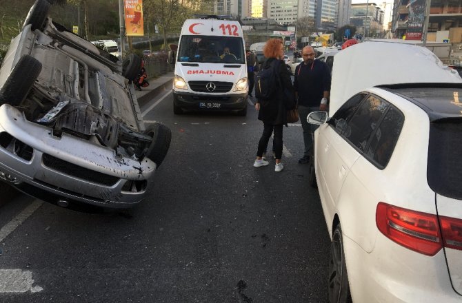 TAKLA ATAN ARAÇTAN UFAK SIYRIKLARLA KURTULDULAR