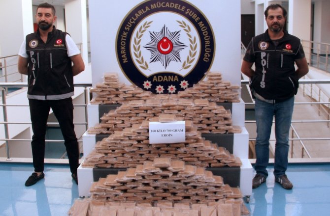 ADANA’DA 160 KİLO 700 GRAM EROİN ELE GEÇİRİLDİ