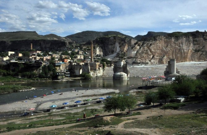 HASANKEYF’E TURİST AKINI