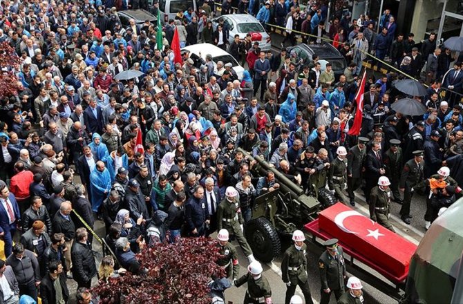 ŞEHİT PEKER SON YOLCULUĞUNA UĞURLANDI