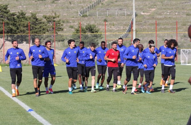 EVKUR YENİ MALATYASPOR’DA KAYSERİSPOR MESAİSİ BAŞLADI