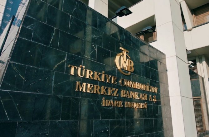 YIL SONU DOLAR KURU TAHMİNİ YÜKSELDİ