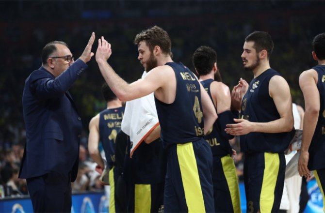 FENERBAHÇE DOĞUŞ AVRUPA İKİNCİSİ OLDU