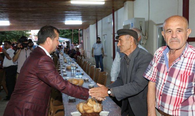 BAŞKAN BOZDAĞ MUHTARLARLA İFTARDA BİR ARAYA GELDİ