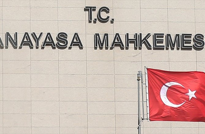 ANAYASA MAHKEMESİNDEN CHP MİLLETVEKİLLERİNİN BAŞVURUSUNA RET