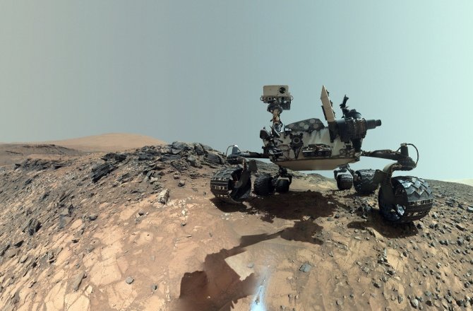 MARS’TA ORGANİK MOLEKÜLLER BULUNDU