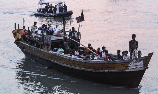 “Müslümanlar Myanmar’dan kaçmaya devam ediyor”