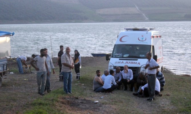 Hatay’da baba ve 2 kızı gölette kayboldu