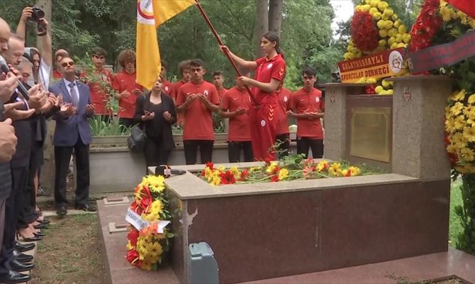 Ali Sami Yen mezarı başında anıldı