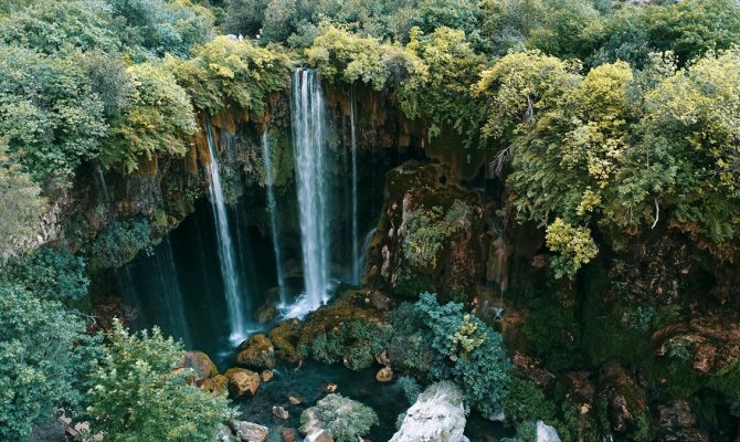 Doğanın el değmemiş mirası: Yerköprü Şelalesi