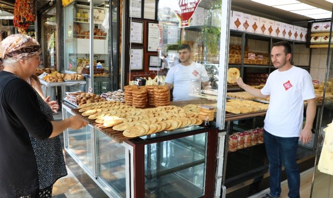 Maraş çöreği üreticileri dertli