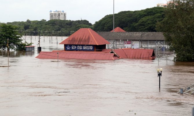 Hindistan’da heyelan felaketi: 27 ölü