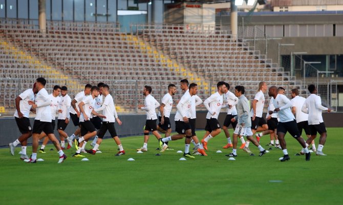 Beşiktaş LASK Linz maçı hazırlıklarını tamamladı