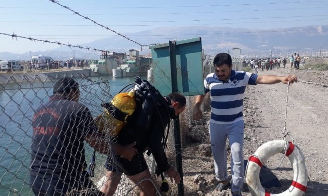 Su kanalına düşen çocuk hayatını kaybetti