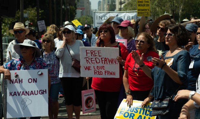 ABD’liler Trump’ı protesto etti