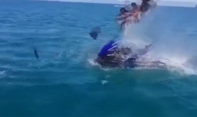 jet-ski bomba gibi patladı