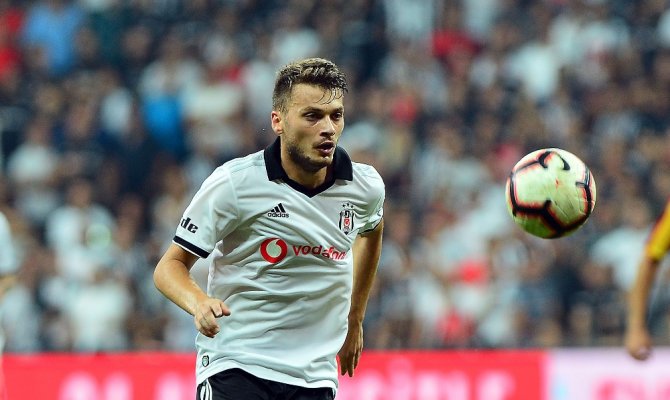 Adem Ljajic’e milli davet