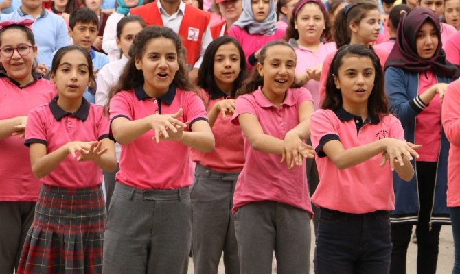 Kahramanmaraş'ta el yıkamanın önemini dans ederek öğrendiler