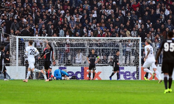 Beşiktaş’a şok